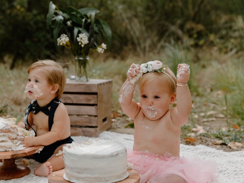 THE SAENZ FAMILY | ORANGE COUNTY SMASH CAKE&nbsp;PHOTOGRAPHER
